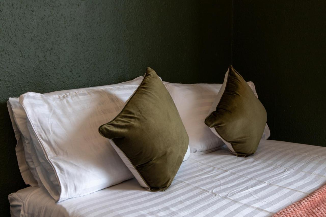 Digbeth City Centre Apartment Sleeps 12 Opposite Coach Station バーミンガム エクステリア 写真