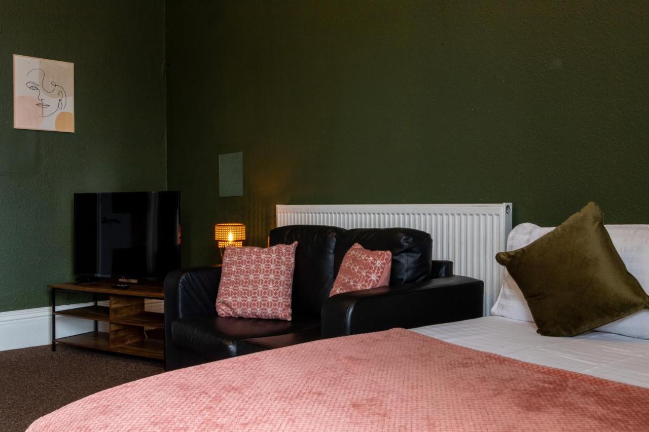 Digbeth City Centre Apartment Sleeps 12 Opposite Coach Station バーミンガム エクステリア 写真